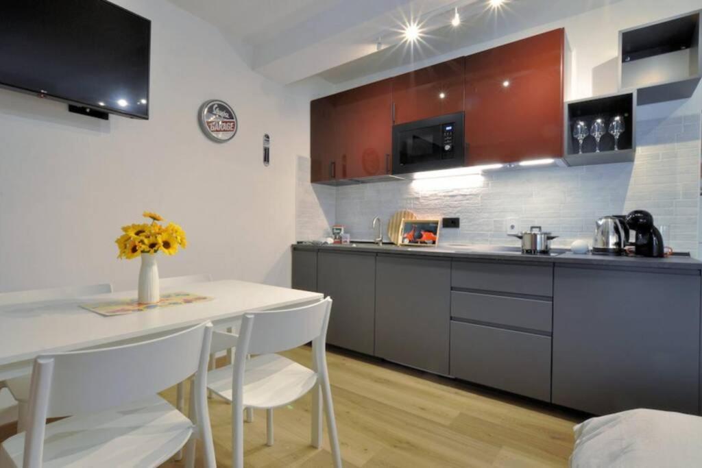 Special 10 - Comfort And Style In The Heart Of Historic Turin Center Exterior photo
